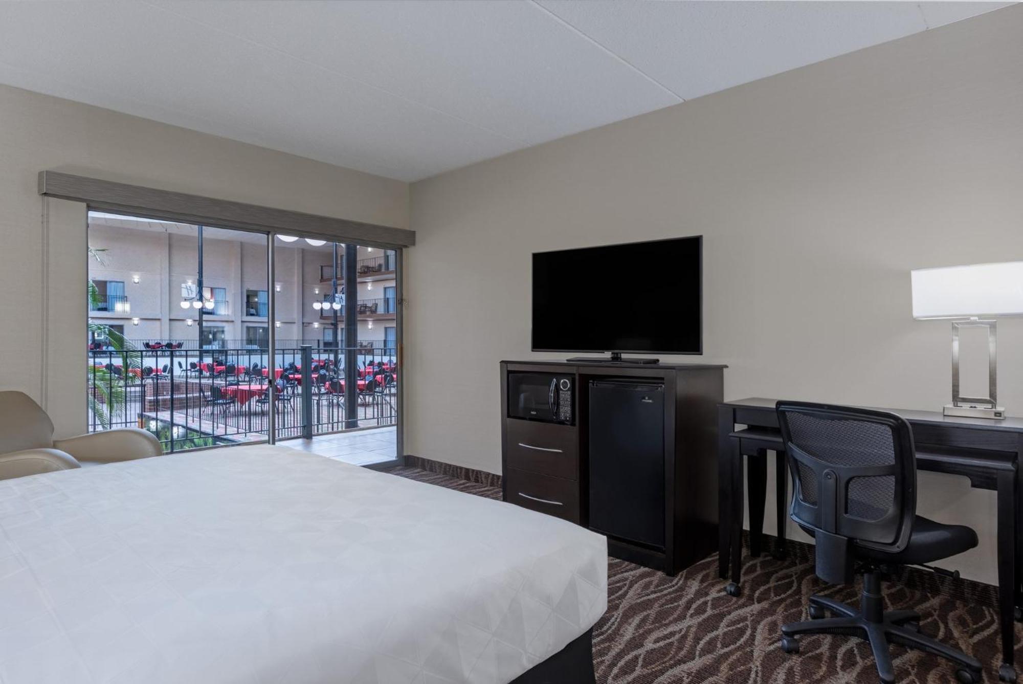Holiday Inn Des Moines-Airport Conf Center By Ihg Extérieur photo