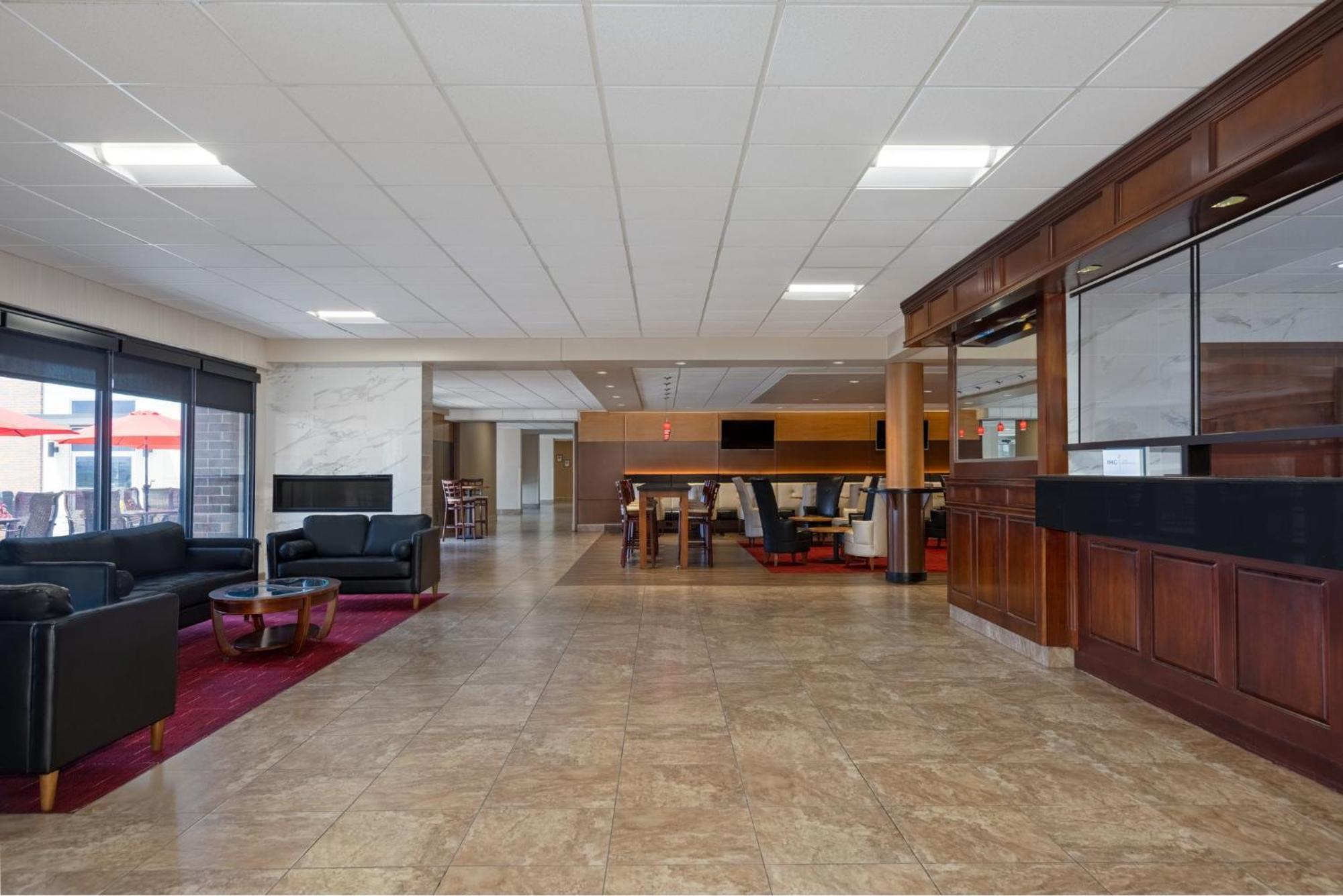 Holiday Inn Des Moines-Airport Conf Center By Ihg Extérieur photo