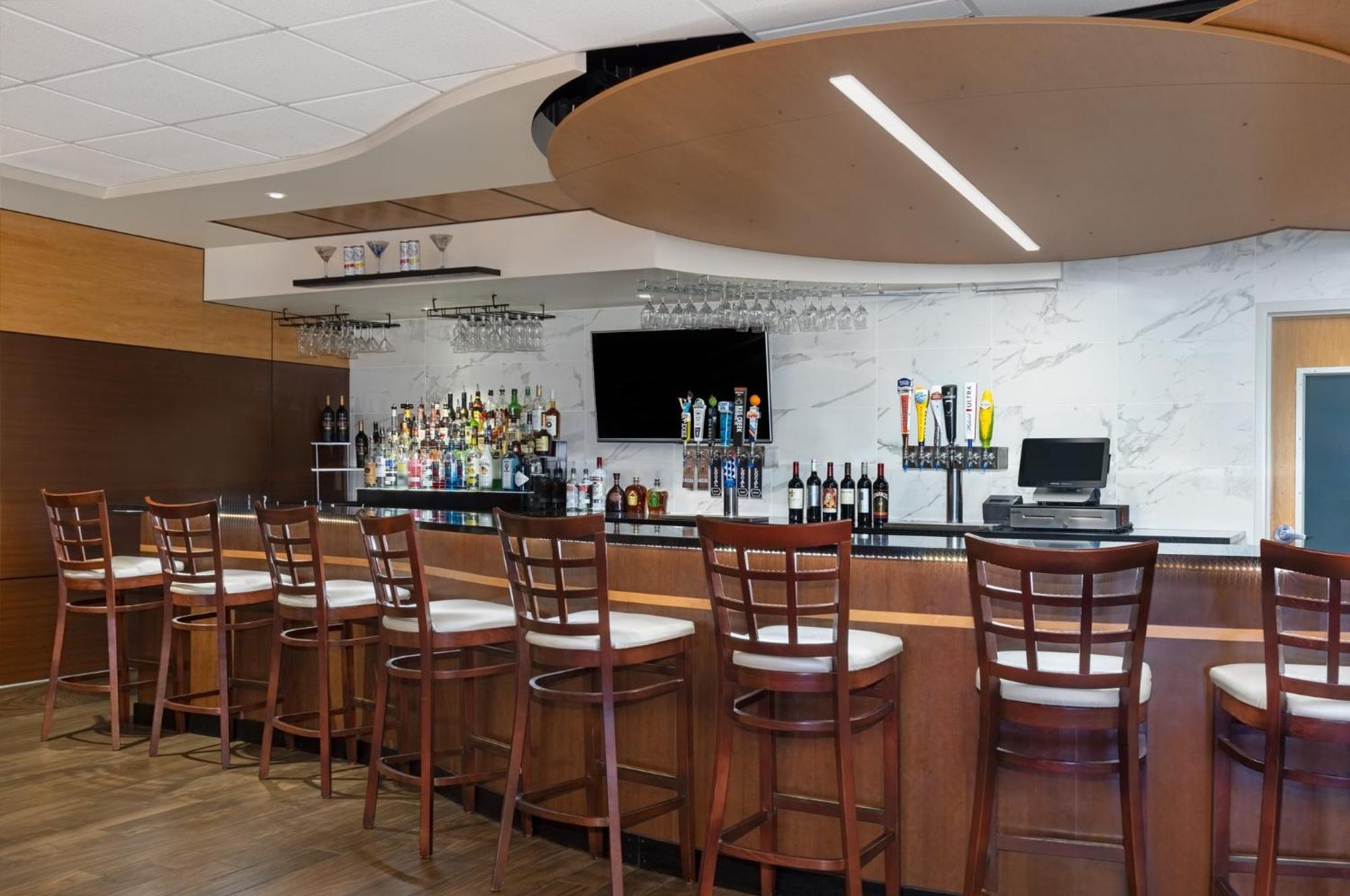 Holiday Inn Des Moines-Airport Conf Center By Ihg Extérieur photo