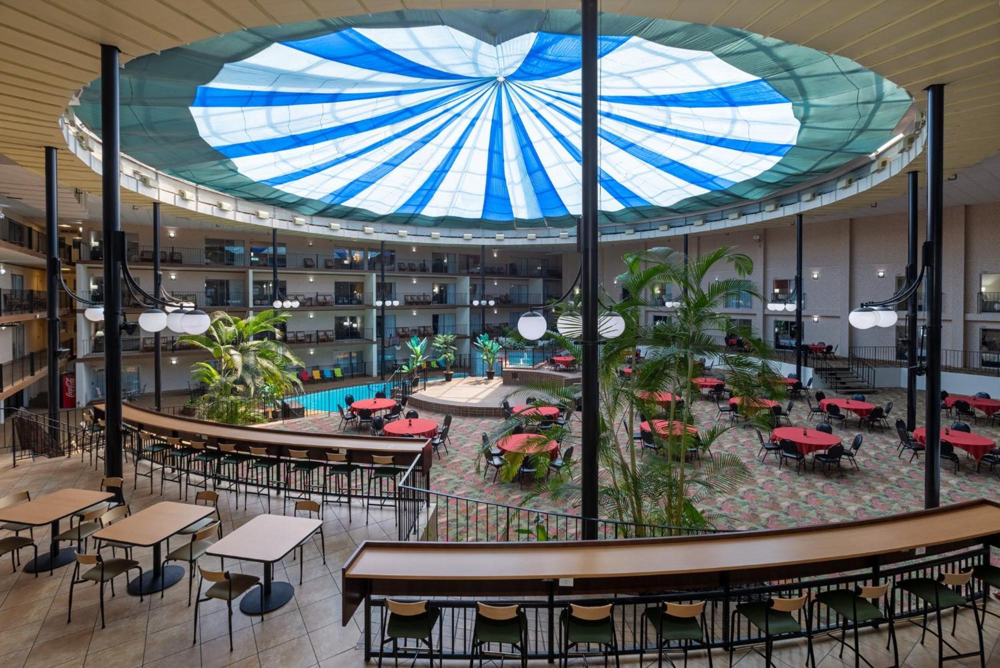 Holiday Inn Des Moines-Airport Conf Center By Ihg Extérieur photo